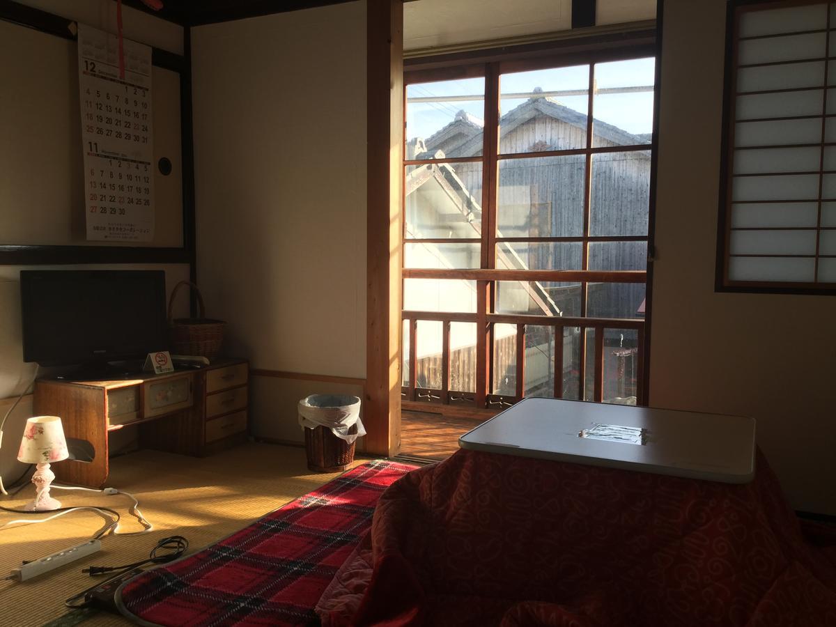 Oyajino Umi Bed and Breakfast Naoshima Εξωτερικό φωτογραφία