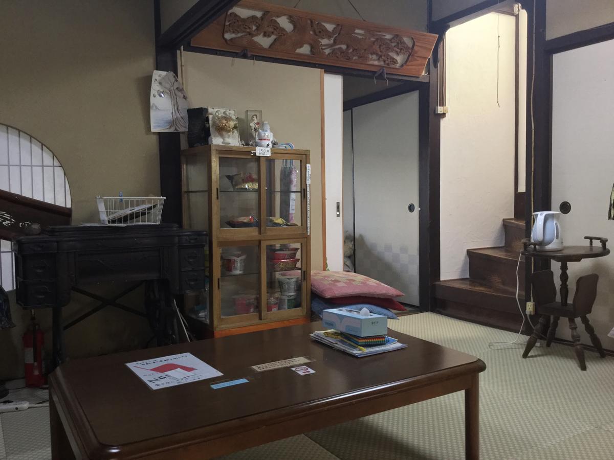 Oyajino Umi Bed and Breakfast Naoshima Εξωτερικό φωτογραφία