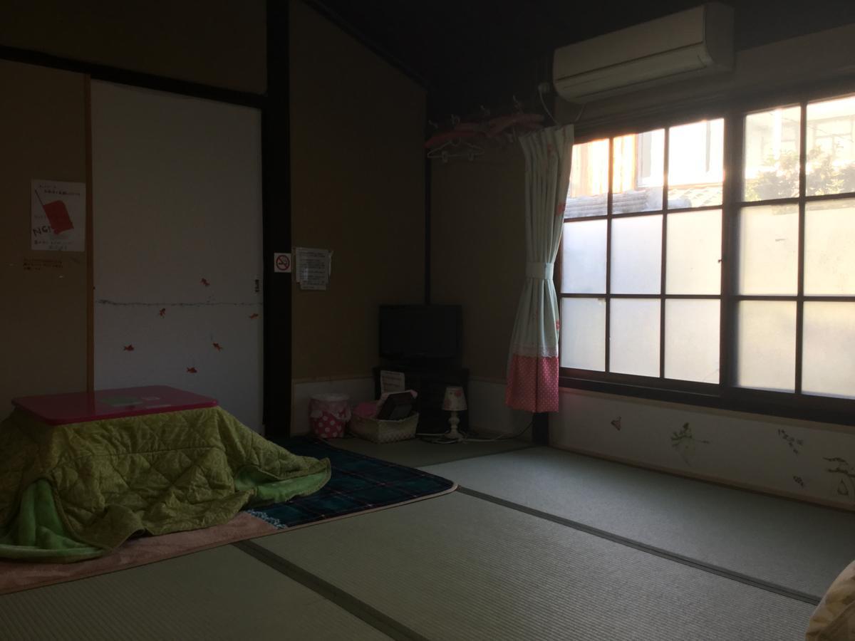 Oyajino Umi Bed and Breakfast Naoshima Εξωτερικό φωτογραφία